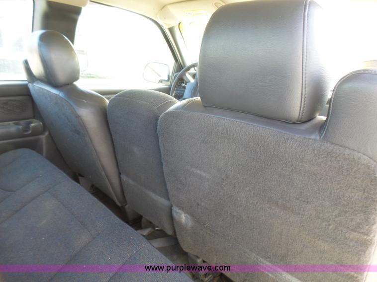 image for item L5487 2003 Chevrolet Silverado 1500 Ext. Cab pickup truck