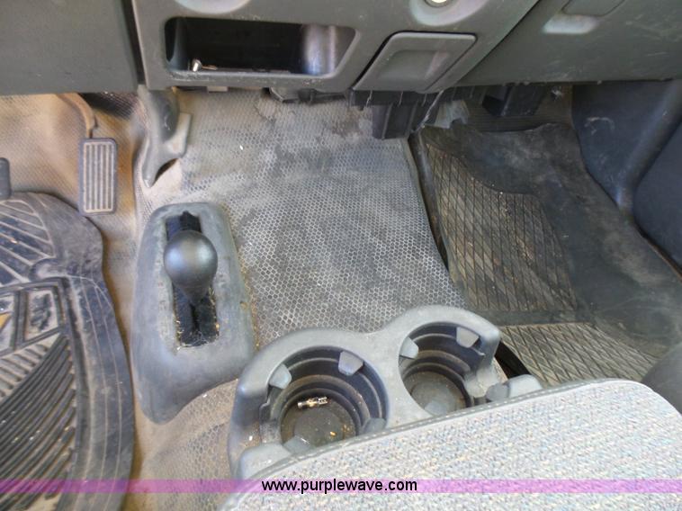 image for item L5487 2003 Chevrolet Silverado 1500 Ext. Cab pickup truck