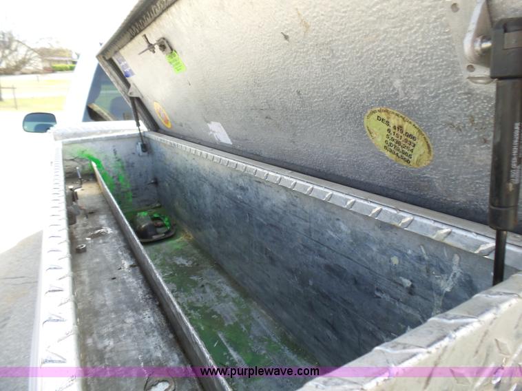 image for item L5488 2003 Chevrolet Silverado 1500 Ext. Cab pickup truck