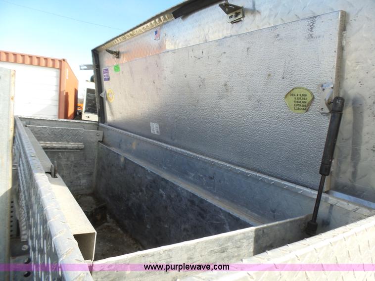 image for item L5488 2003 Chevrolet Silverado 1500 Ext. Cab pickup truck