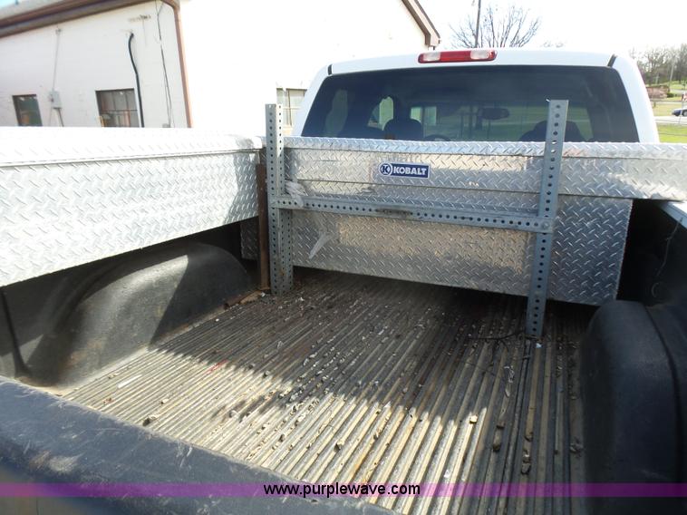 image for item L5488 2003 Chevrolet Silverado 1500 Ext. Cab pickup truck