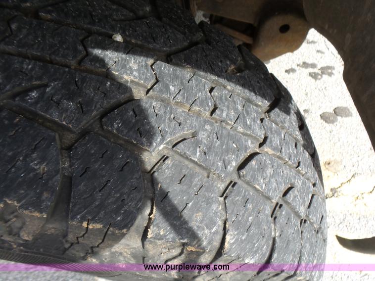 image for item L5488 2003 Chevrolet Silverado 1500 Ext. Cab pickup truck