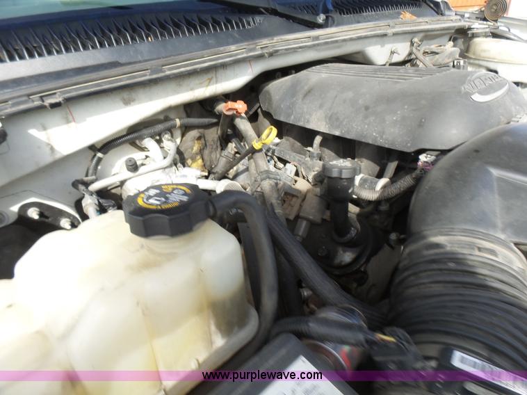 image for item L5488 2003 Chevrolet Silverado 1500 Ext. Cab pickup truck