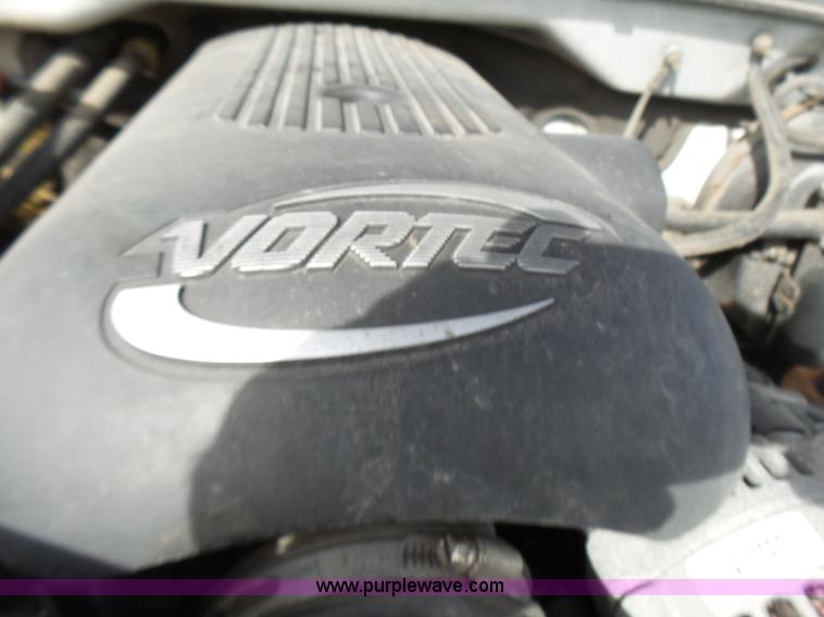 image for item L5488 2003 Chevrolet Silverado 1500 Ext. Cab pickup truck