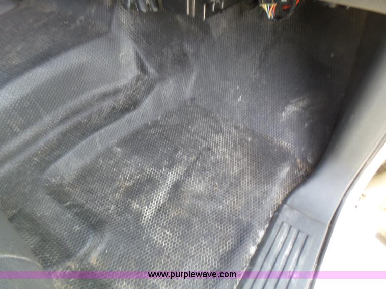 image for item L5488 2003 Chevrolet Silverado 1500 Ext. Cab pickup truck