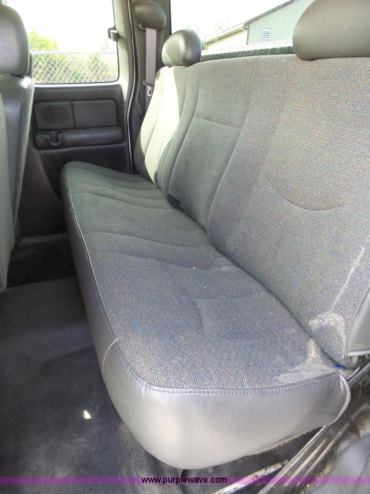 image for item L5488 2003 Chevrolet Silverado 1500 Ext. Cab pickup truck