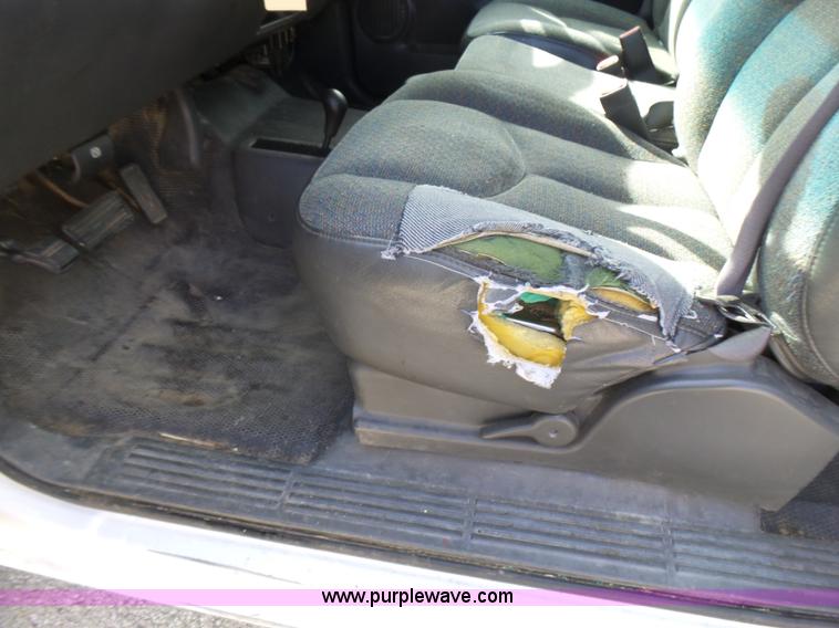 image for item L5488 2003 Chevrolet Silverado 1500 Ext. Cab pickup truck