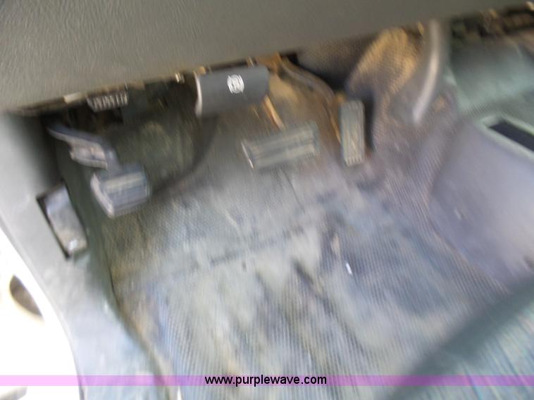 image for item L5488 2003 Chevrolet Silverado 1500 Ext. Cab pickup truck