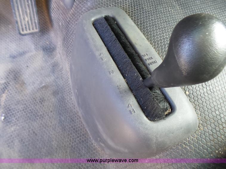 image for item L5488 2003 Chevrolet Silverado 1500 Ext. Cab pickup truck