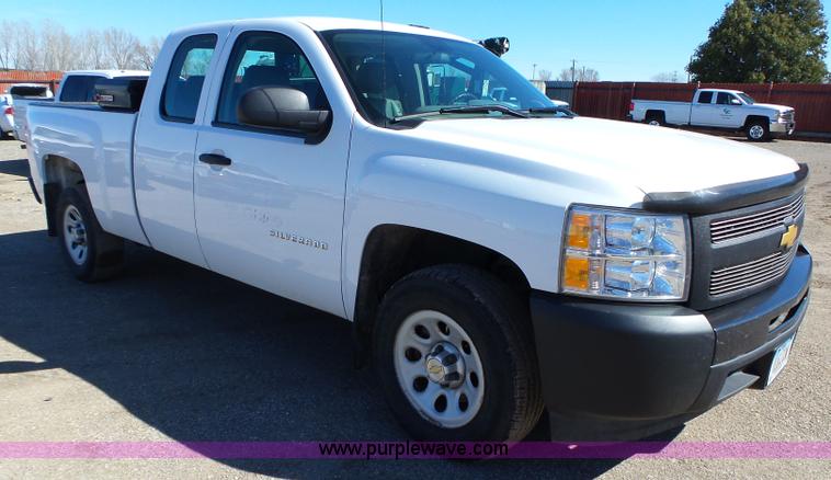 image for item L5603 2012 Chevrolet Silverado 1500 Ext. Cab pickup truck