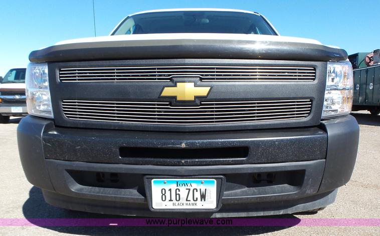 image for item L5603 2012 Chevrolet Silverado 1500 Ext. Cab pickup truck