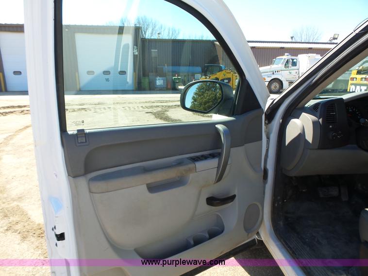 image for item L5603 2012 Chevrolet Silverado 1500 Ext. Cab pickup truck