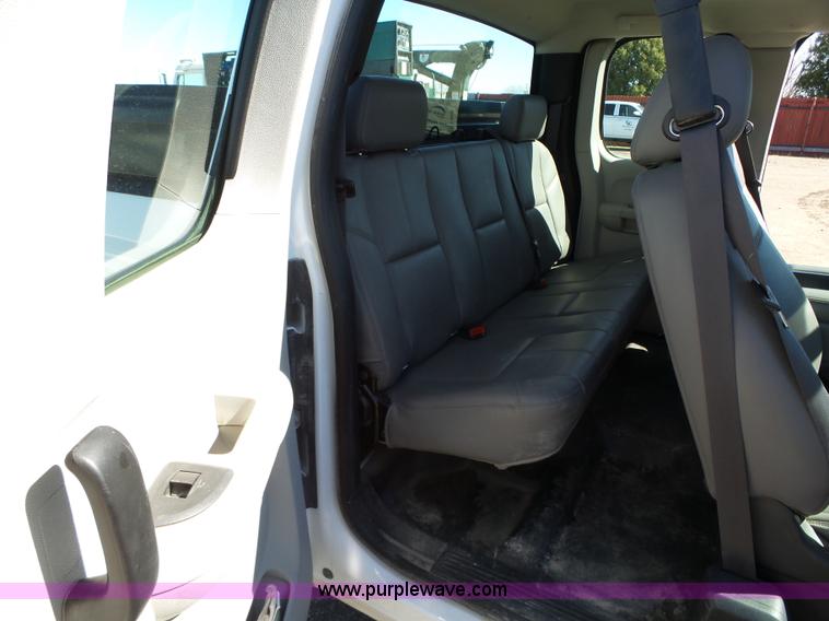 image for item L5603 2012 Chevrolet Silverado 1500 Ext. Cab pickup truck