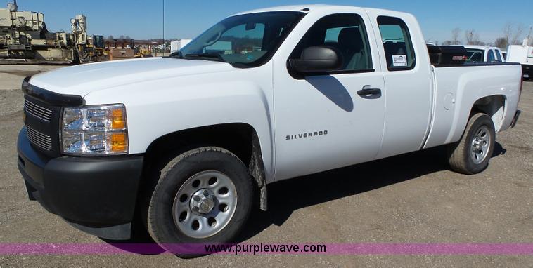 image for item L5603 2012 Chevrolet Silverado 1500 Ext. Cab pickup truck