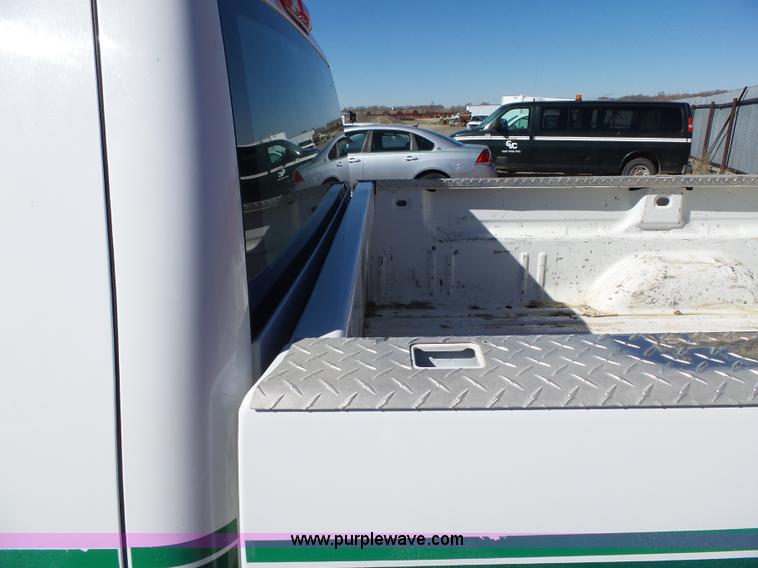 image for item L5604 2009 Chevrolet Silverado 2500HD Ext. Cab pickup truck