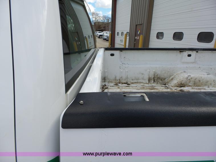 image for item L5605 2009 Chevrolet Silverado 2500HD Ext. Cab pickup truck