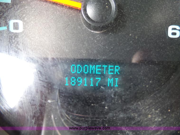 image for item L5605 2009 Chevrolet Silverado 2500HD Ext. Cab pickup truck