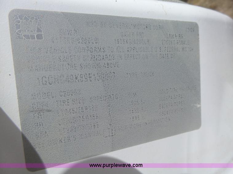 image for item L5605 2009 Chevrolet Silverado 2500HD Ext. Cab pickup truck