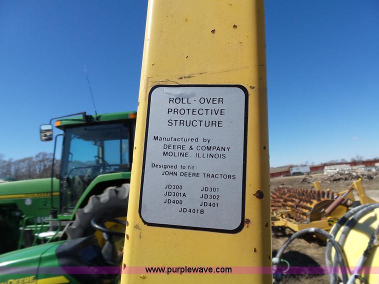 image for item L5608 John Deere 301A tractor