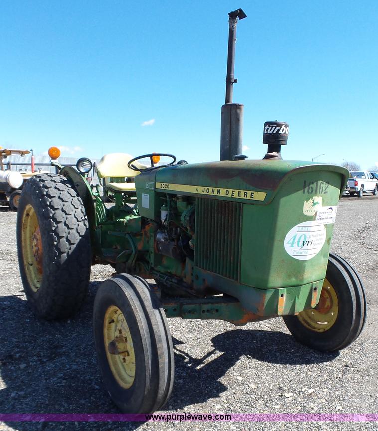 image for item L5609 John Deere 301A tractor