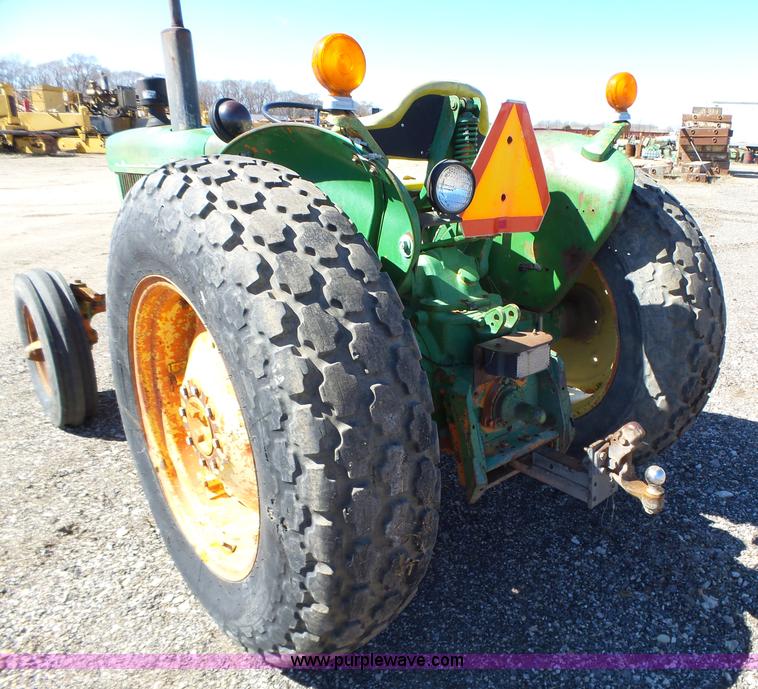 image for item L5609 John Deere 301A tractor