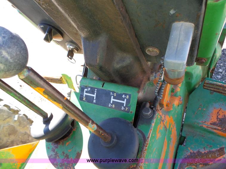 image for item L5609 John Deere 301A tractor