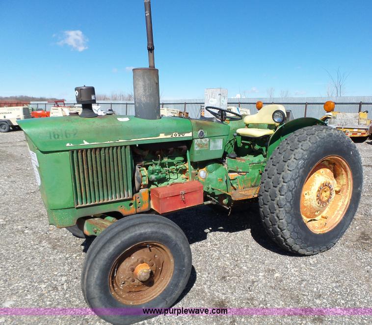 image for item L5609 John Deere 301A tractor
