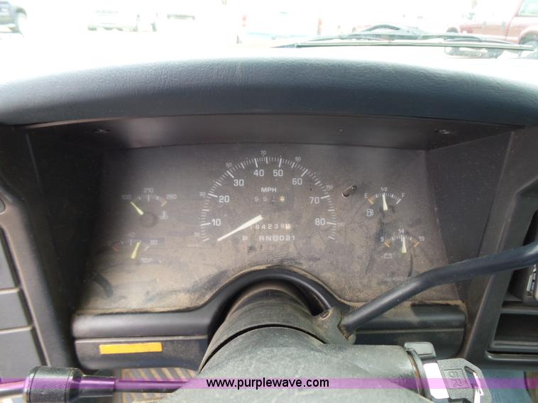 image for item L5763 1994 Chevrolet S10 Ext. Cab pickup truck