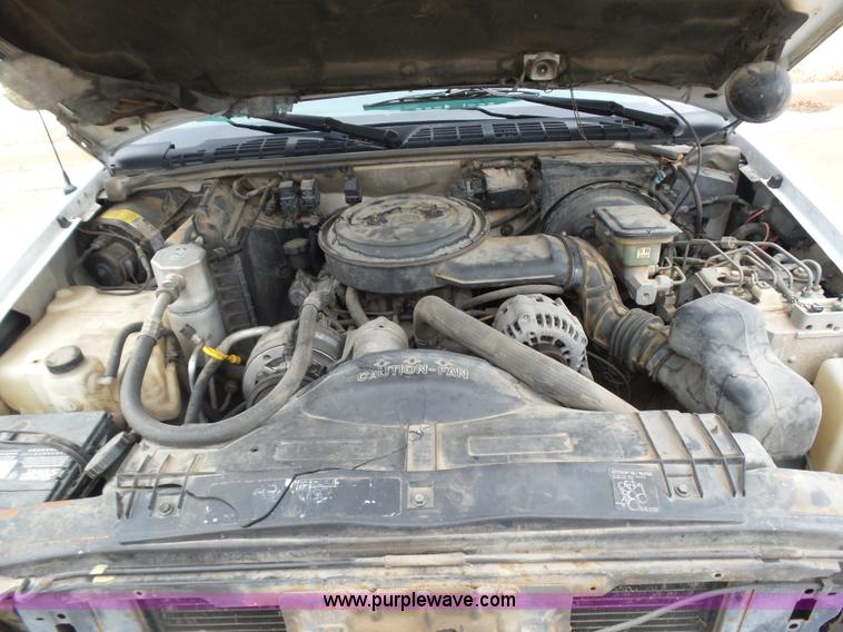 image for item L5763 1994 Chevrolet S10 Ext. Cab pickup truck