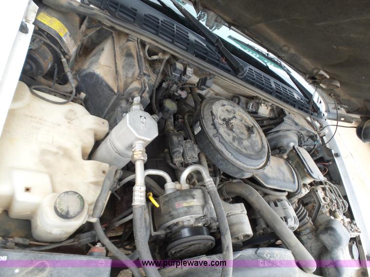 image for item L5763 1994 Chevrolet S10 Ext. Cab pickup truck