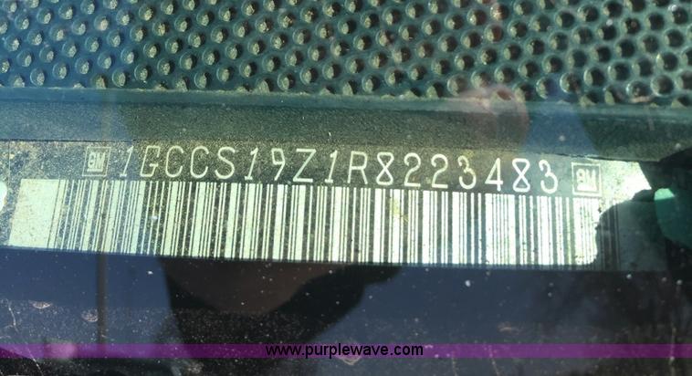 image for item L5763 1994 Chevrolet S10 Ext. Cab pickup truck