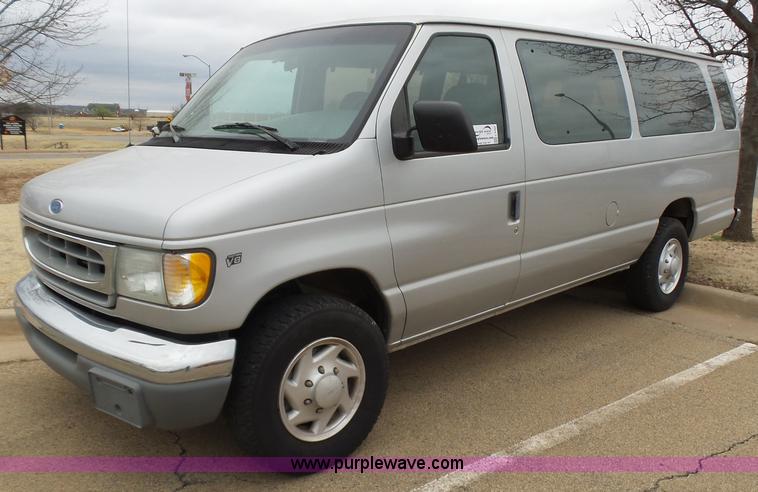 image for item L5764 1997 Ford Club Wagon E350 Super van