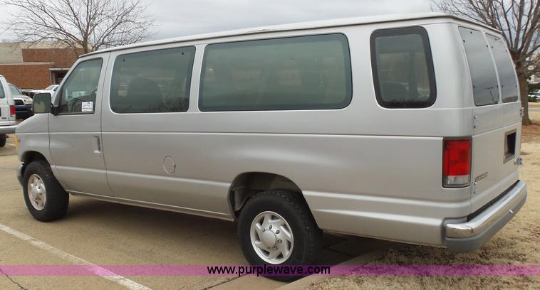 image for item L5764 1997 Ford Club Wagon E350 Super van