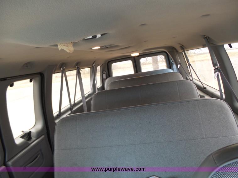 image for item L5764 1997 Ford Club Wagon E350 Super van