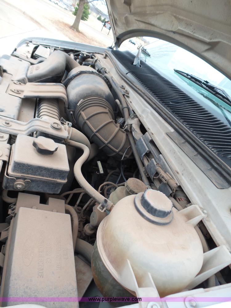 image for item L5764 1997 Ford Club Wagon E350 Super van