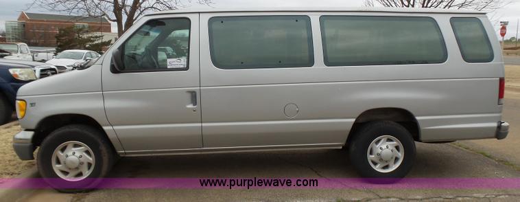 image for item L5765 1997 Ford Club Wagon E350 Super van