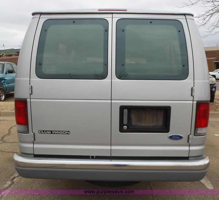 image for item L5765 1997 Ford Club Wagon E350 Super van
