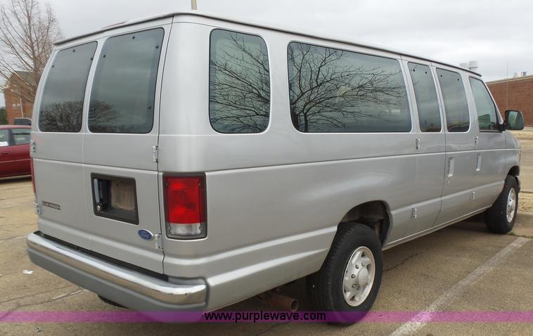 image for item L5765 1997 Ford Club Wagon E350 Super van
