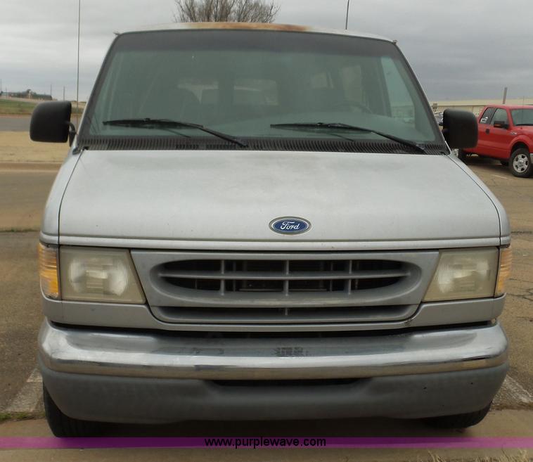 image for item L5765 1997 Ford Club Wagon E350 Super van