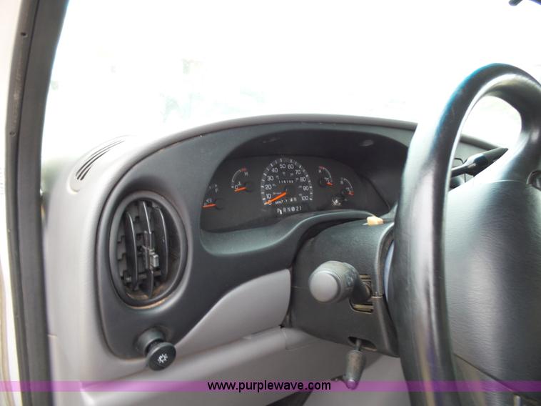 image for item L5765 1997 Ford Club Wagon E350 Super van