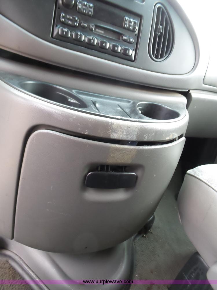 image for item L5765 1997 Ford Club Wagon E350 Super van