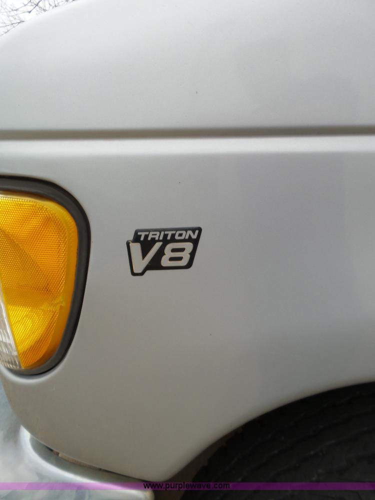 image for item L5765 1997 Ford Club Wagon E350 Super van