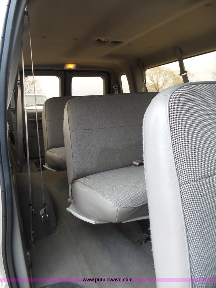 image for item L5765 1997 Ford Club Wagon E350 Super van