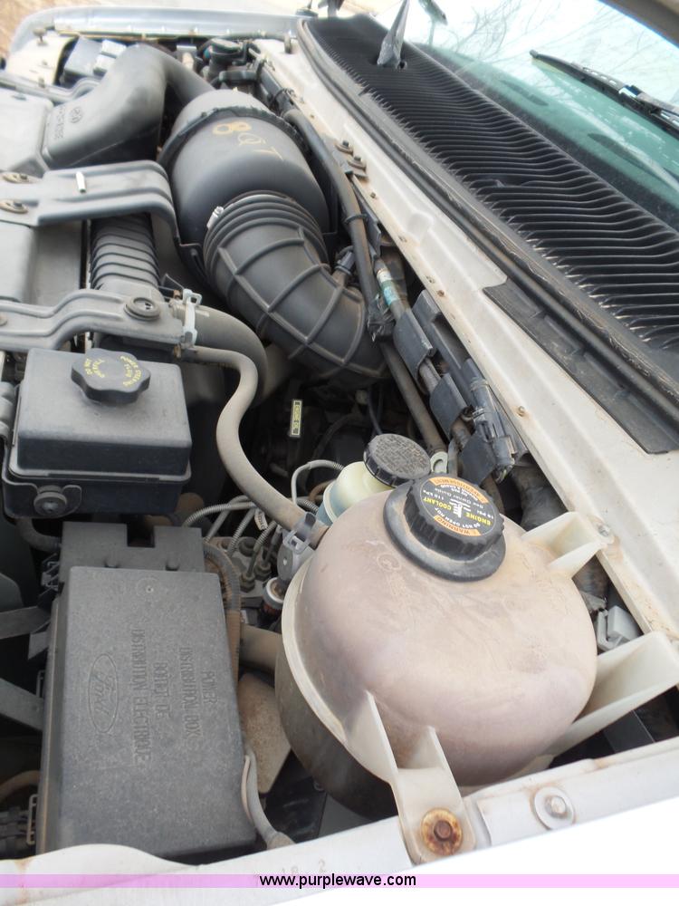 image for item L5765 1997 Ford Club Wagon E350 Super van