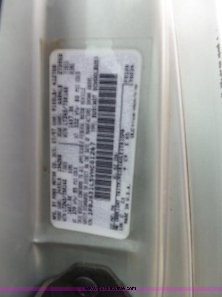 image for item L5765 1997 Ford Club Wagon E350 Super van