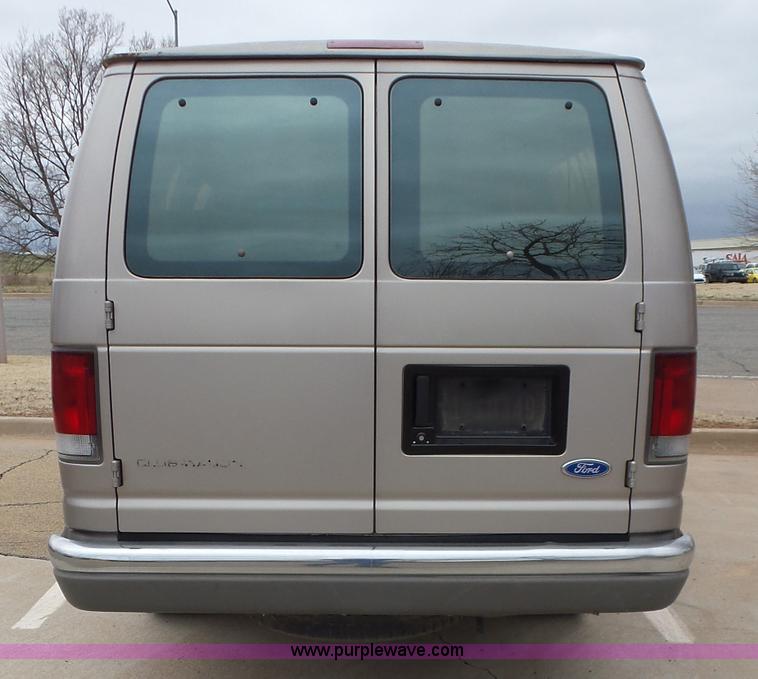 image for item L5767 1995 Ford Club Wagon E350 Super van