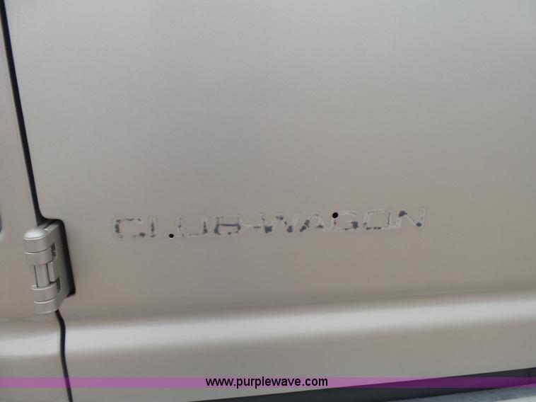 image for item L5767 1995 Ford Club Wagon E350 Super van