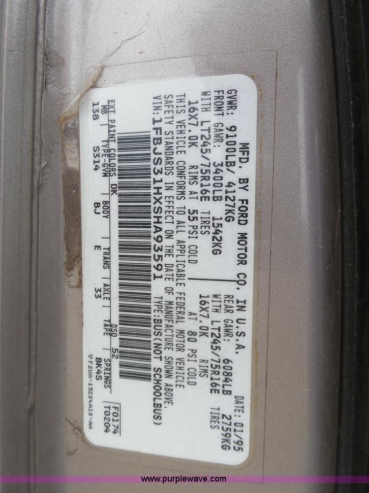 image for item L5767 1995 Ford Club Wagon E350 Super van