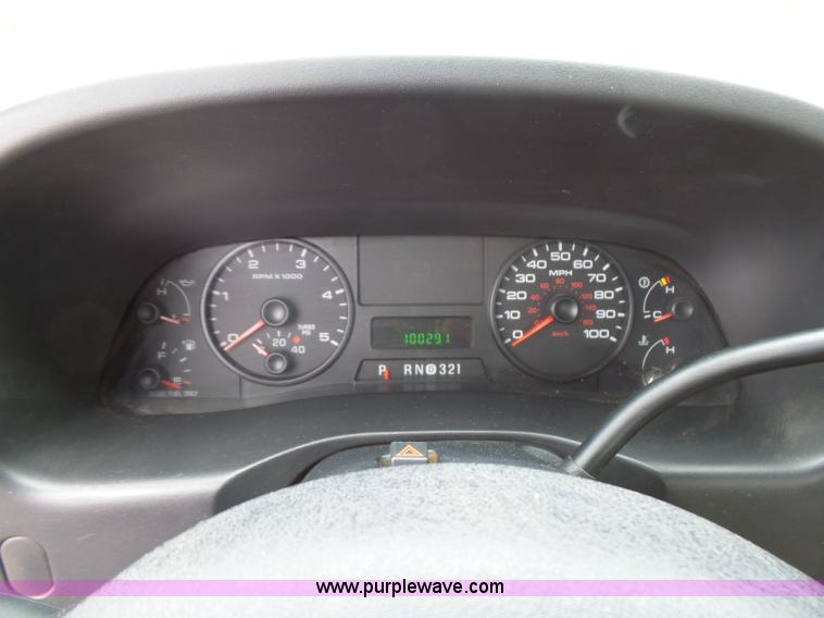 image for item L5768 2006 Ford F250 Super Duty SuperCrew pickup truck