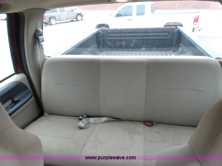 image for item L5768 2006 Ford F250 Super Duty SuperCrew pickup truck